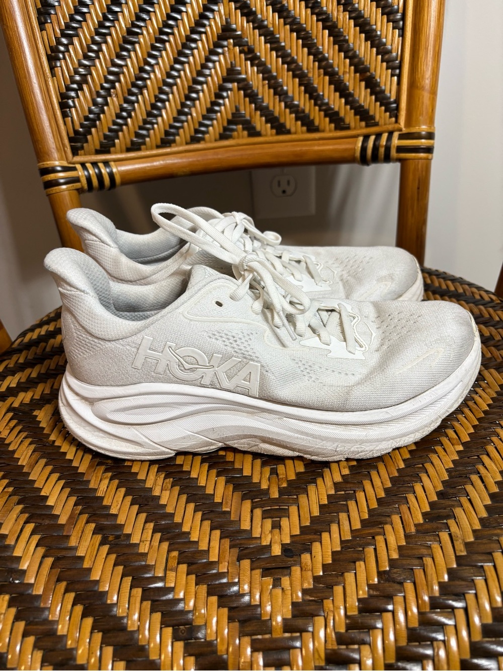 Hoka Clifton 10 Sneakers Women’s 9B Running Gym